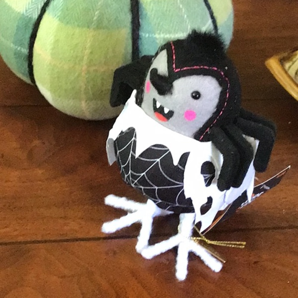 Target Hyde & EEK! Halloween Spider Felt Fabric Bird “Skitter”